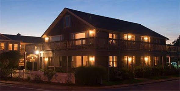 Seaside Inn Фолмут Экстерьер фото